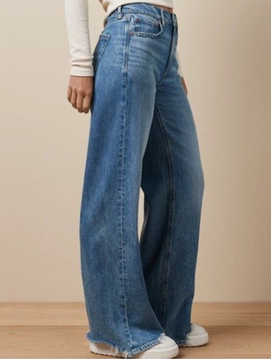 American Eagle Outfitters Denim - American Eagle Dreamy Drape Super Baggy High Rise Wide leg Denim Jeans